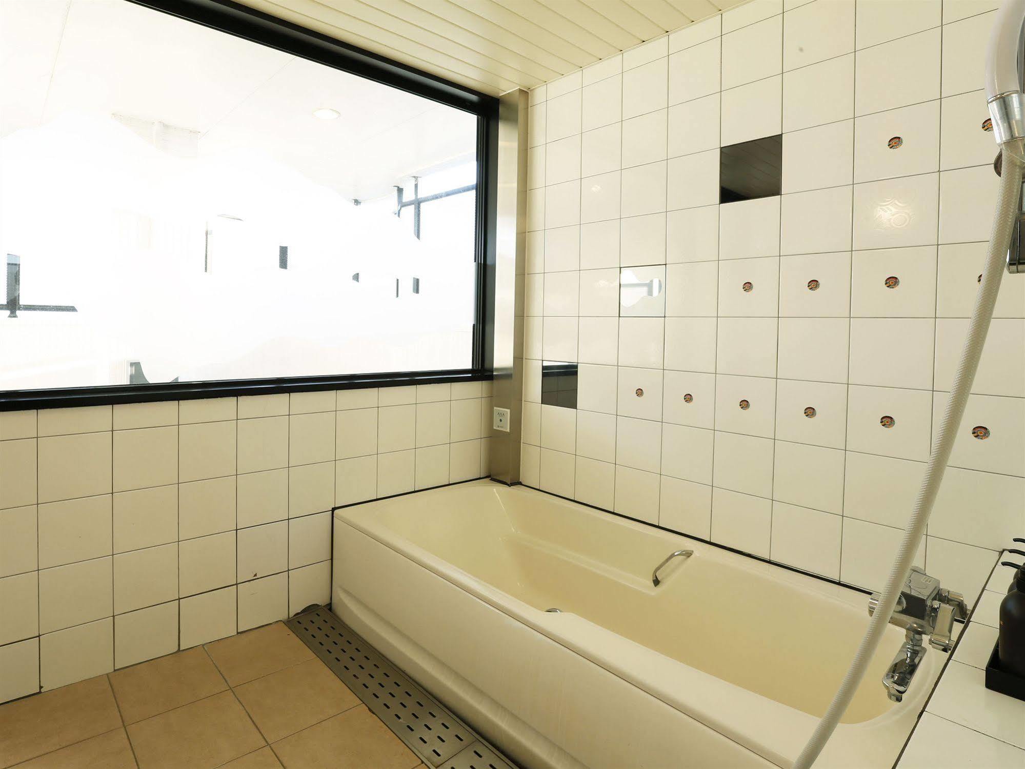 ホテル ファインガーデン岐阜【大人専用】駐車場無料 各務原市 エクステリア 写真